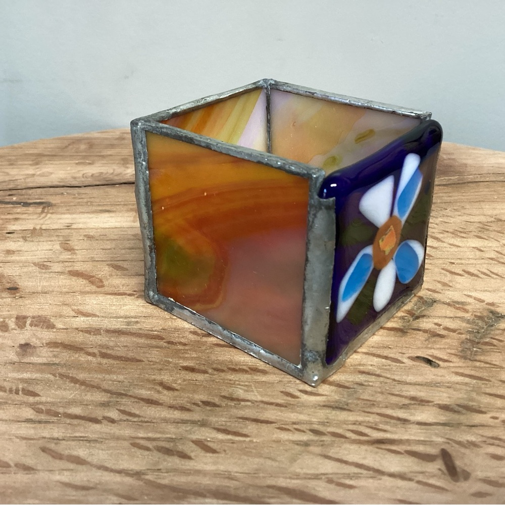 🔵 Beautiful Stained Glass & Lead Handcrafted Votive or Tea Light Candle Holder - Picture 6 of 12
